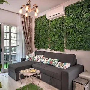https://encantador-apartamento-con-vistas-al-mar.1costadelsol.com